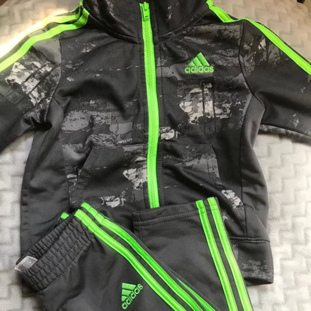 Adidas Sweatsuit 18M